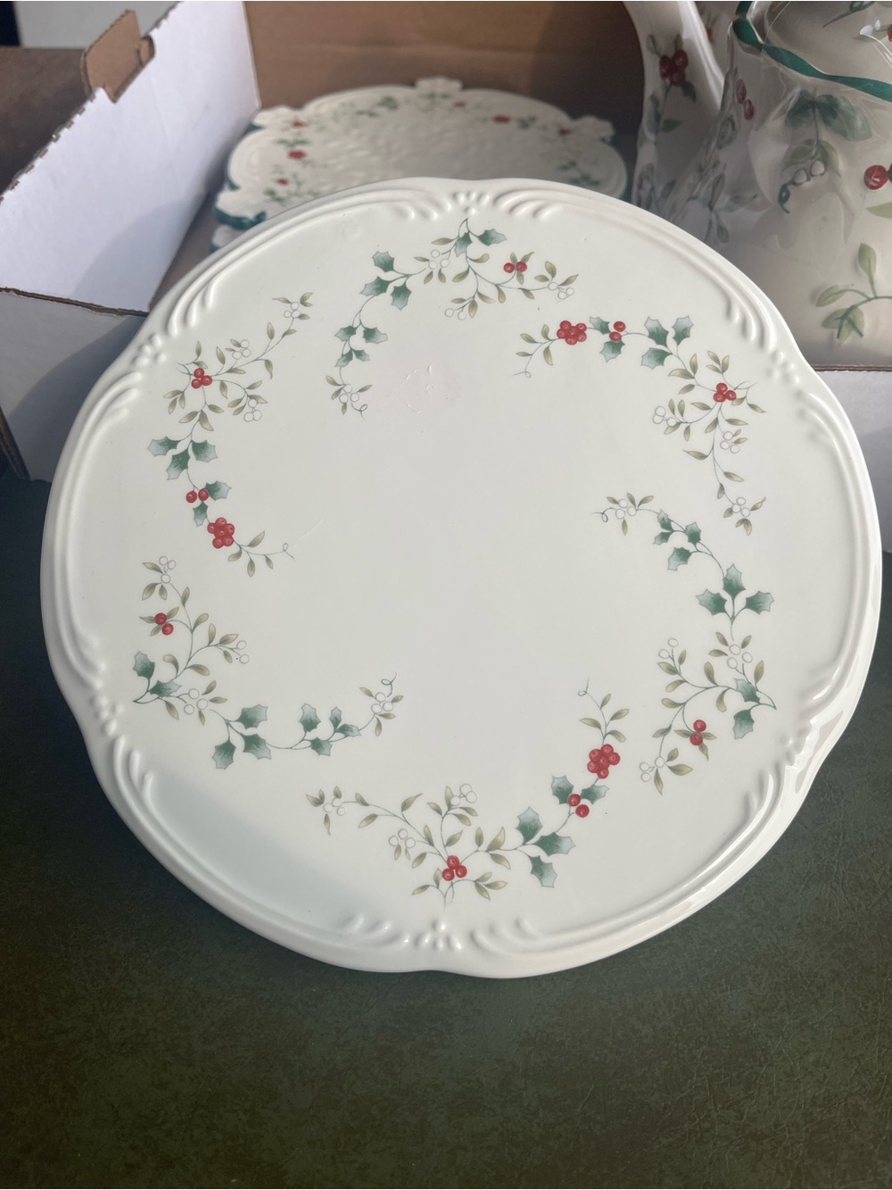 Pfaltzgraff Winterberry Cheese Plate- White with Green & Red Holly